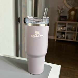 Stanley 30oz Quencher Tumbler